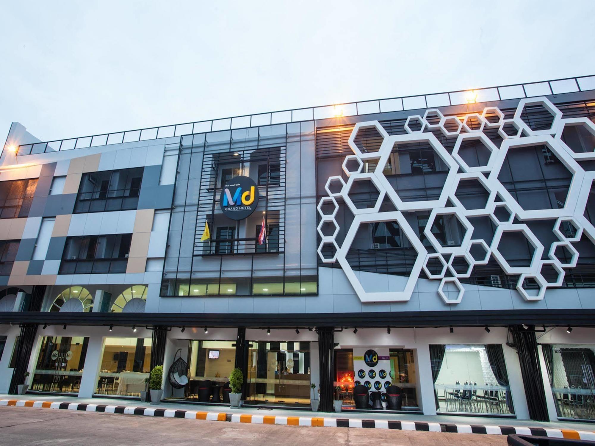 Md Grand Hotel Nakhon Nakhon Szi Thammarat Kültér fotó